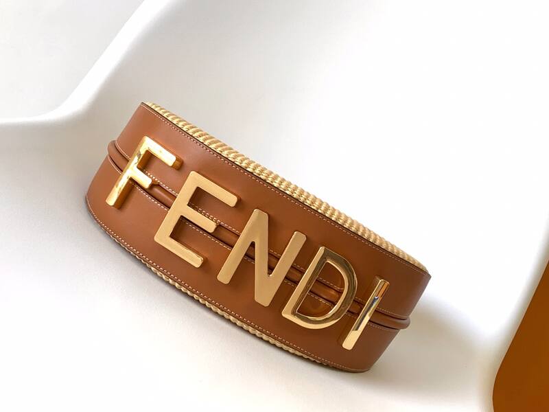 Fendi Brown 25x18x10cm shoulder bag — 1:1 Replica