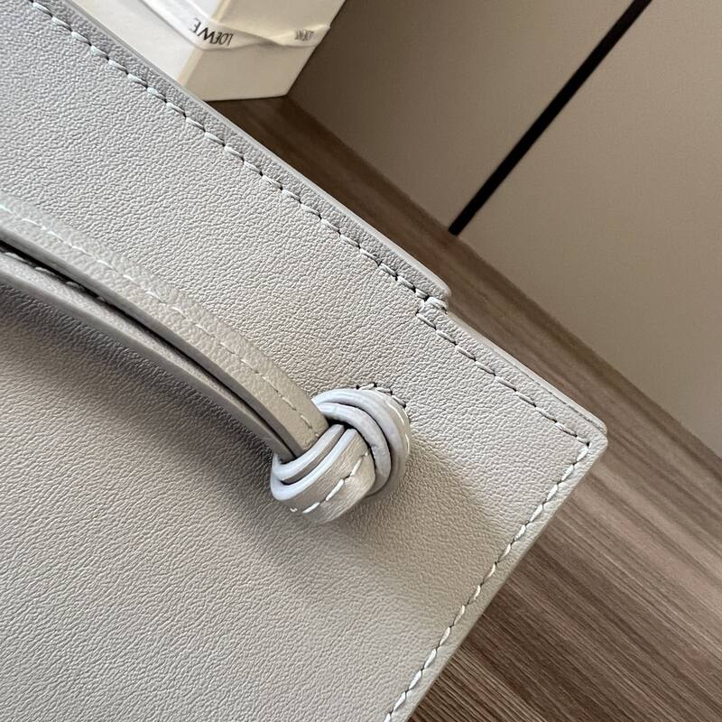 Loewe Gray shoulder bag — AAA Quality Replica