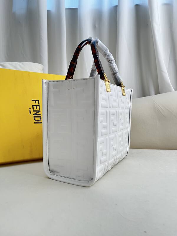 Fendi shoulder bag — 1:1 Replica