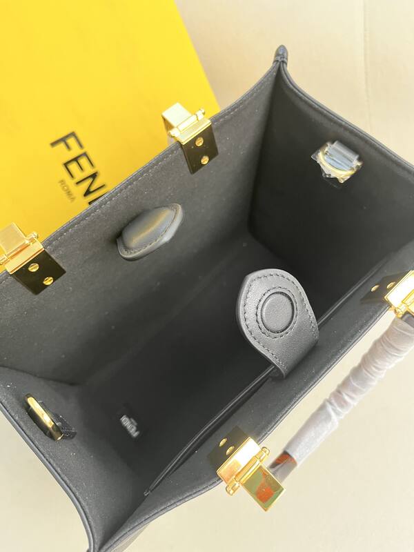 Fendi shoulder bag — Premium Replica