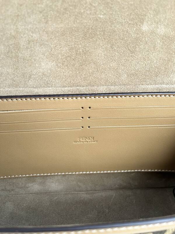 Fendi shoulder bag — Top Quality Replica