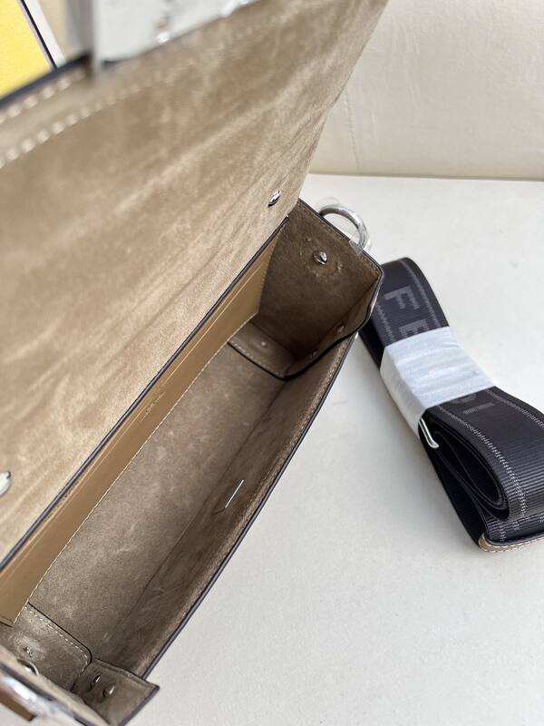 Fendi shoulder bag — Top Quality Replica