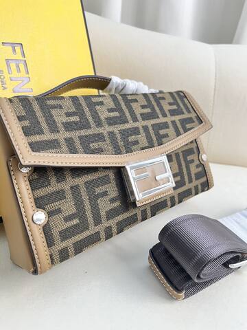 Fendi shoulder bag Top Quality Replica