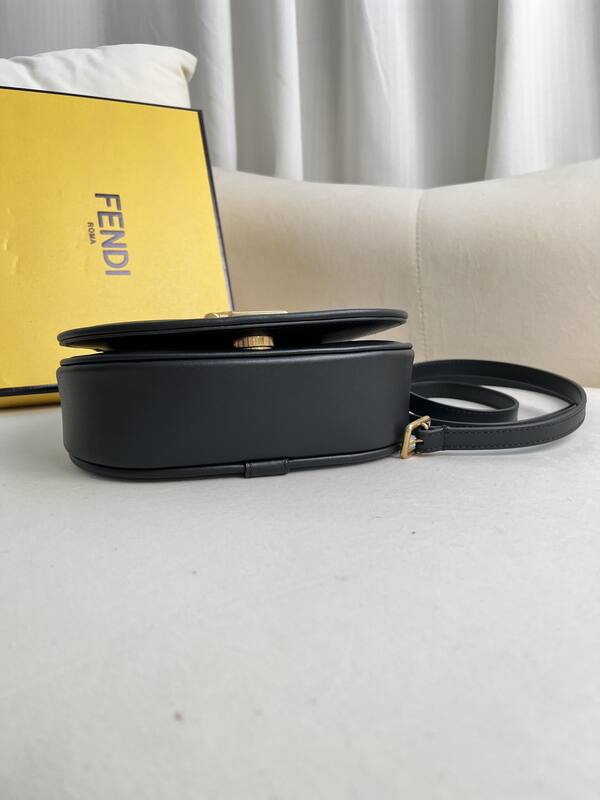 Fendi shoulder bag — 1:1 Replica