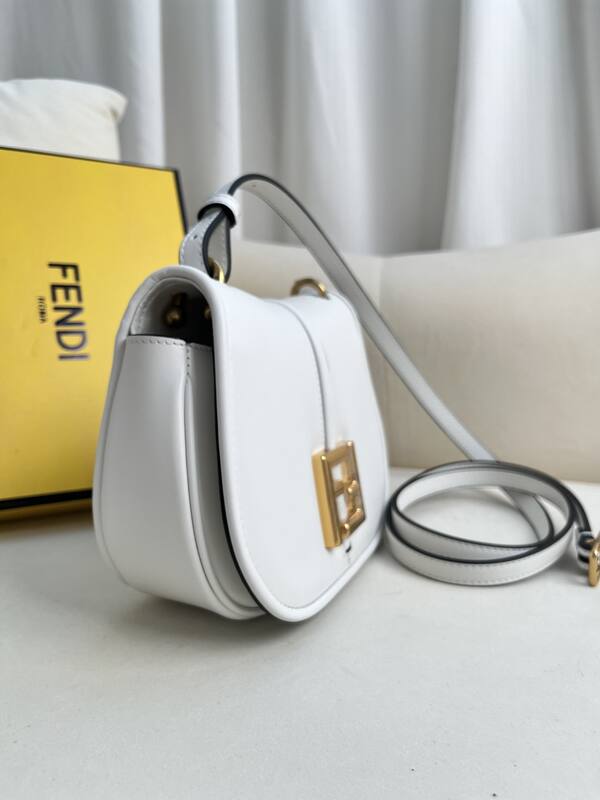 Fendi shoulder bag — AAA Quality Replica