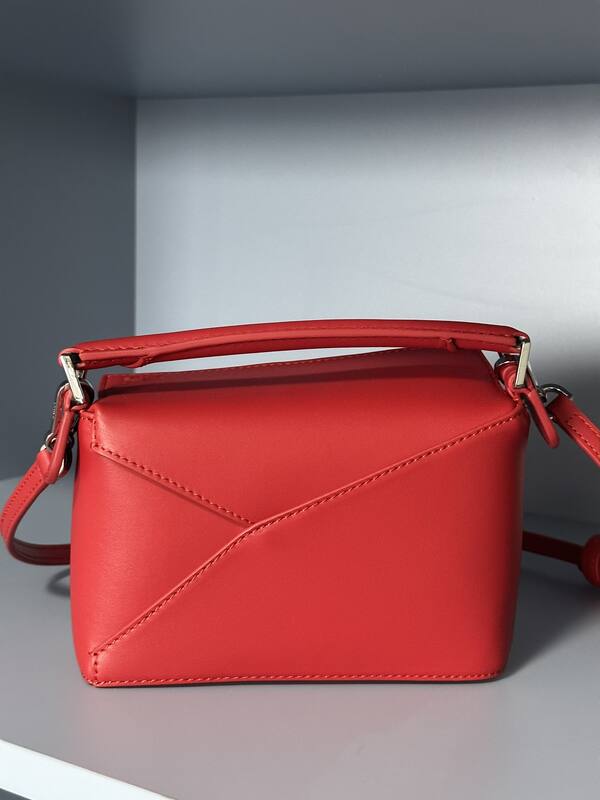Loewe Red shoulder bag — 1:1 Replica