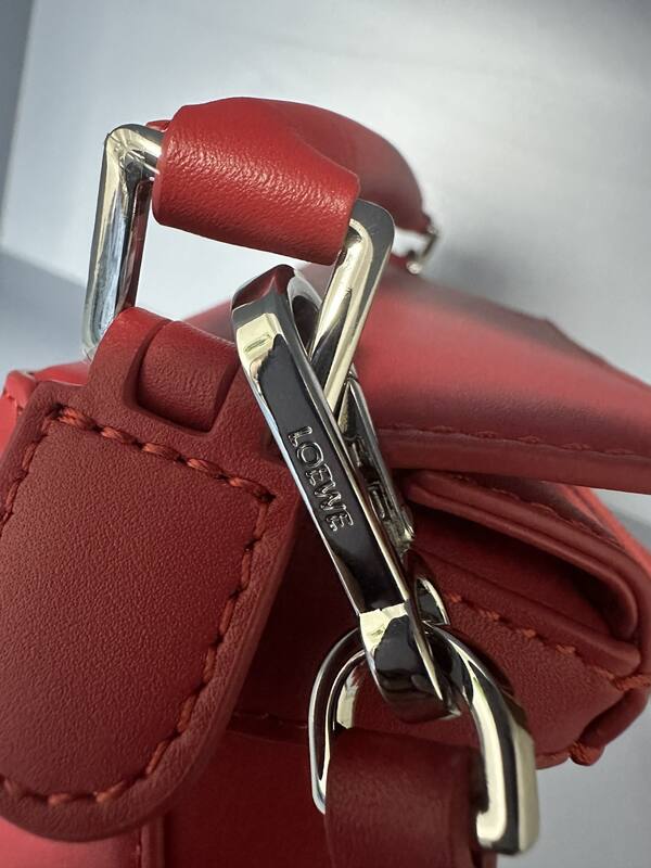 Loewe Red shoulder bag — 1:1 Replica
