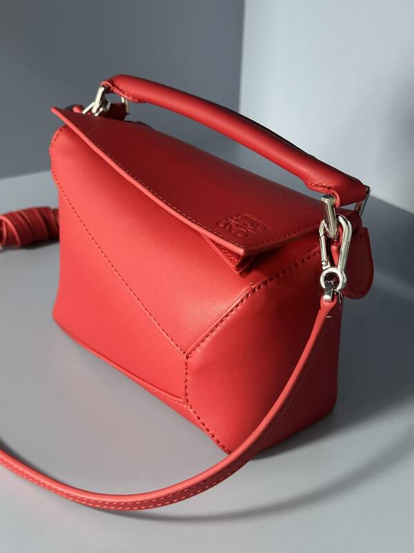 Loewe Red shoulder bag — 1:1 Replica