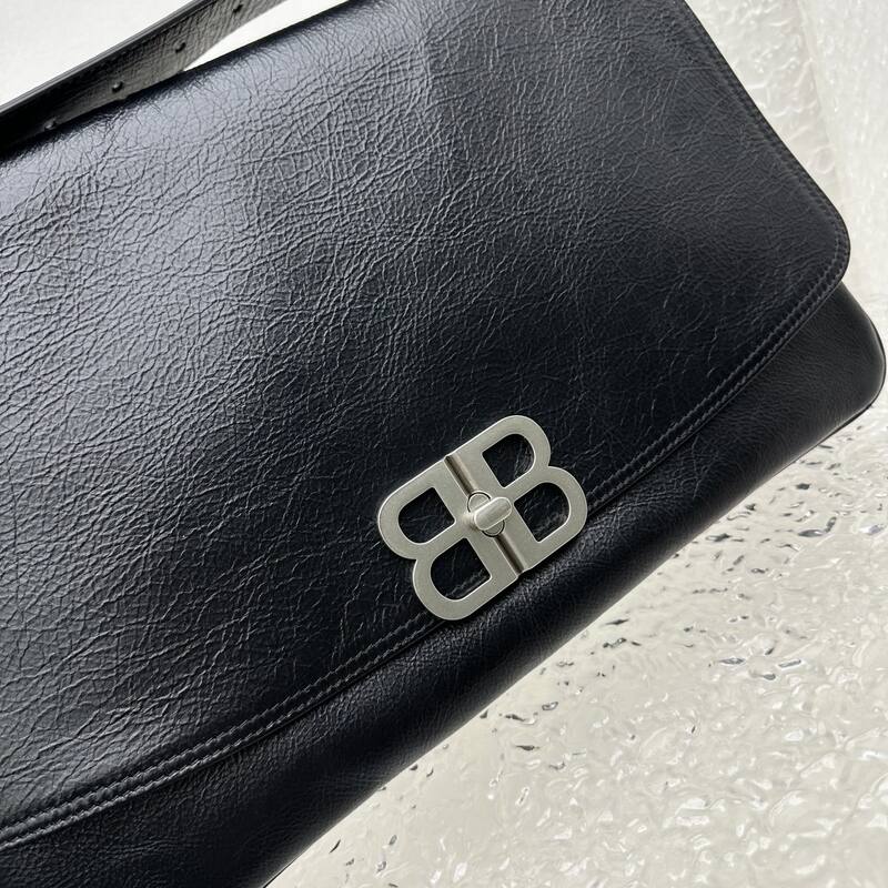 Balenciaga Black shoulder bag — 1:1 Replica