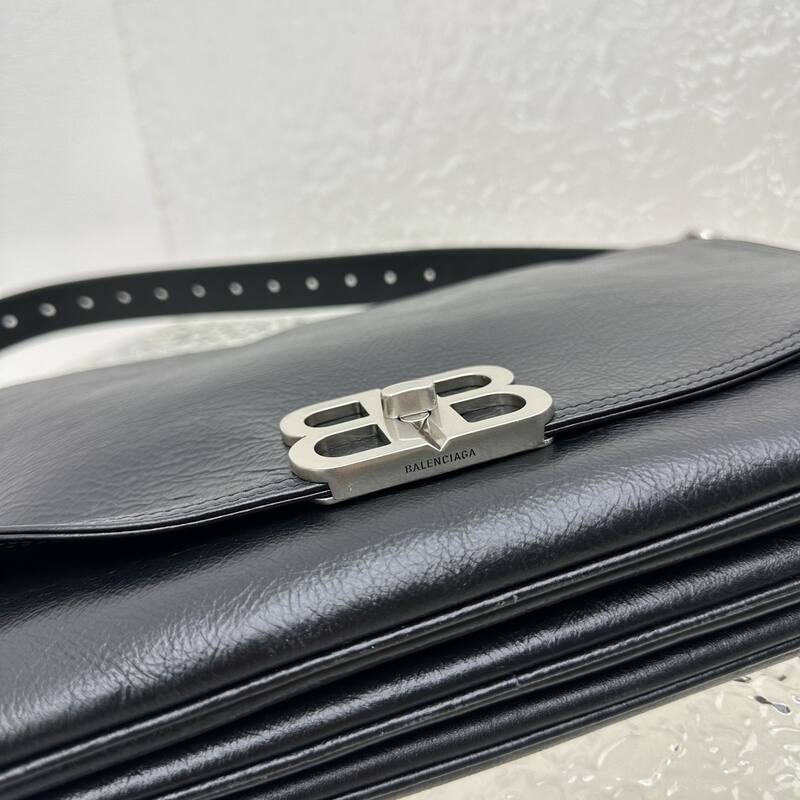 Balenciaga Black shoulder bag — 1:1 Replica