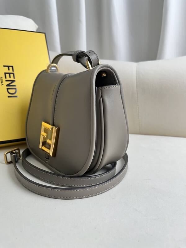 Fendi shoulder bag — Top Quality Replica