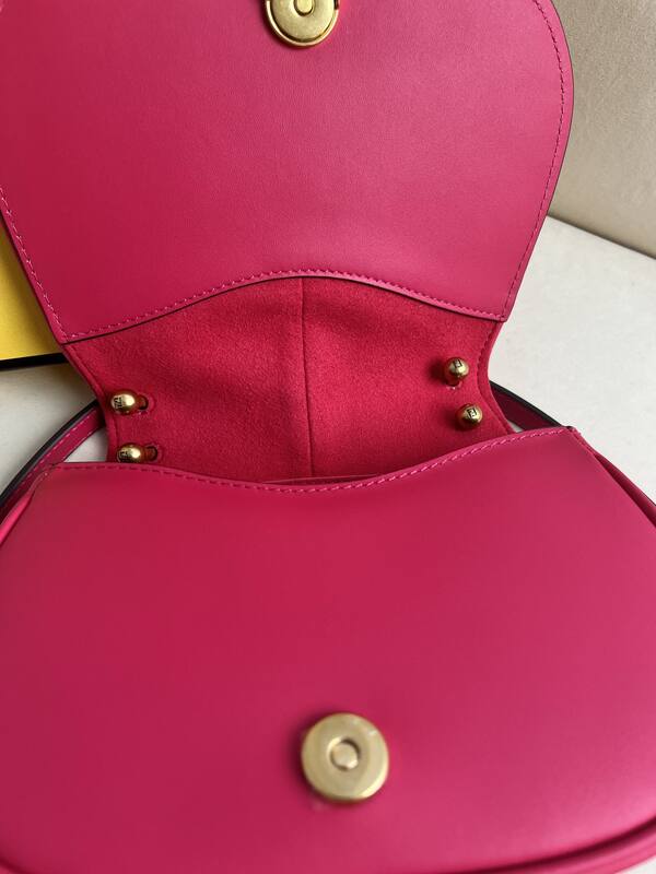 Fendi shoulder bag — AAA Quality Replica