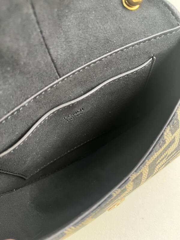 Fendi shoulder bag — Premium Replica