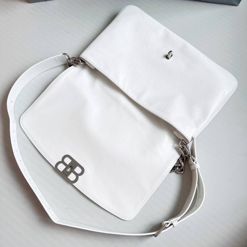 Balenciaga White 40x30x16cm shoulder bag — Top Quality Replica