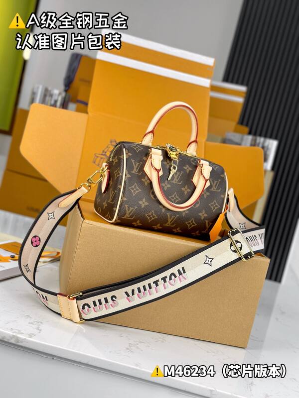 Louis Vuitton M46234 Monogram Canvas crossbody — Premium Replica