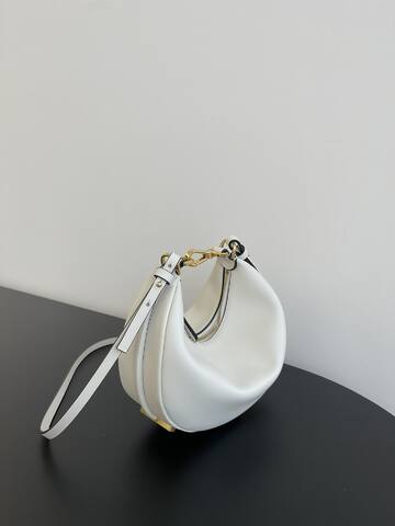 Fendi White 25x18x10cm shoulder bag Top Quality Replica