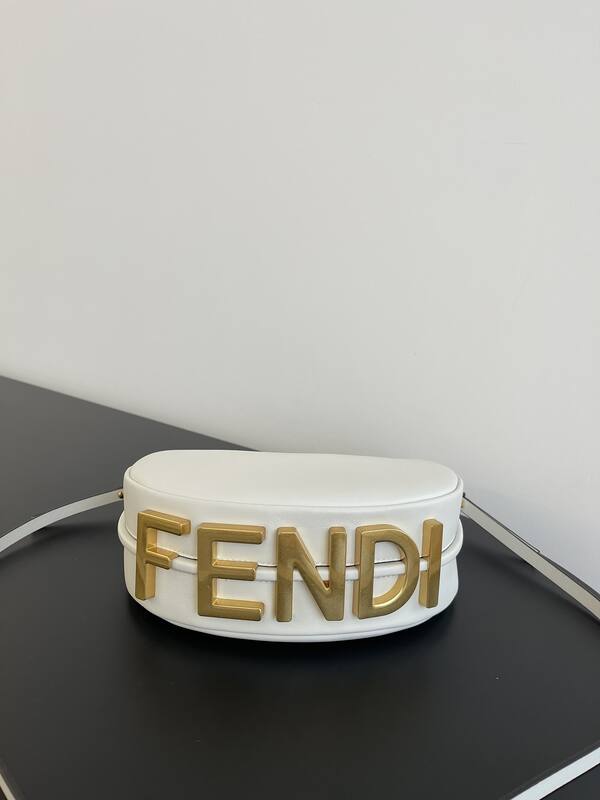 Fendi White 25x18x10cm shoulder bag — Top Quality Replica