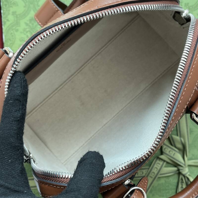 Gucci Brown GG embossed leather shoulder — AAA Quality Replica