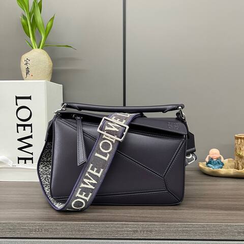 Loewe Blue 25x18x10cm shoulder bag Top Quality Replica