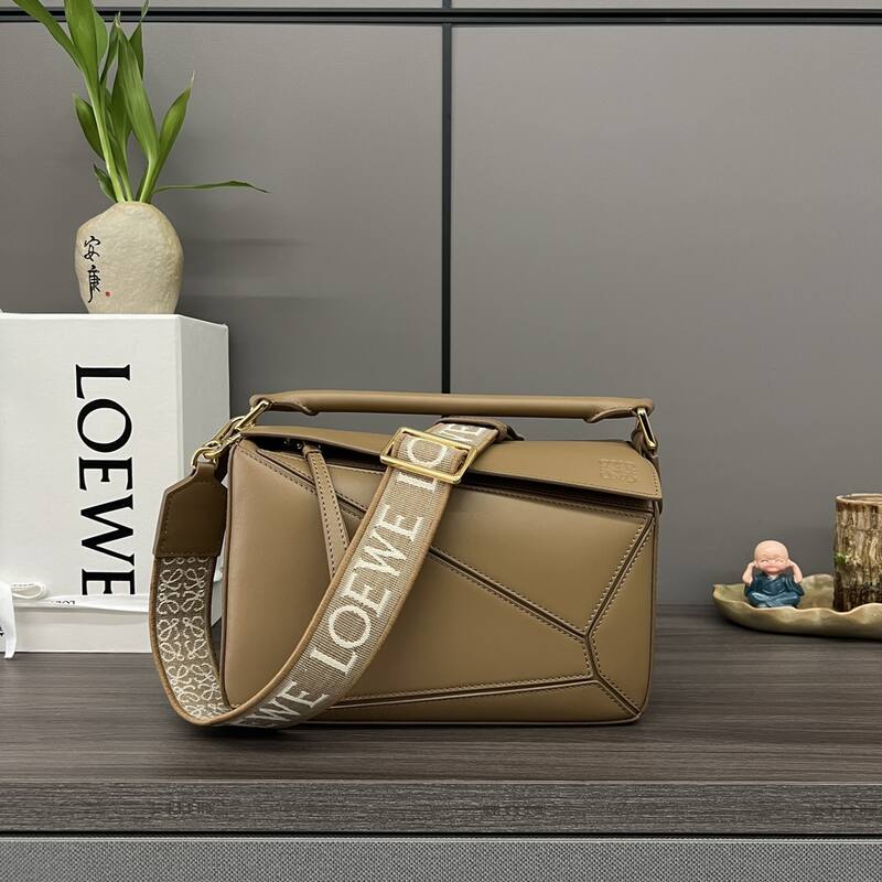 Loewe Blue 25x18x10cm shoulder bag — Top Quality Replica