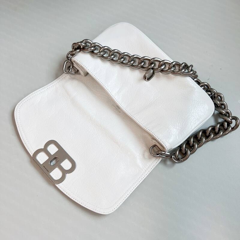 Balenciaga White 25x18x10cm shoulder bag — AAA Quality Replica