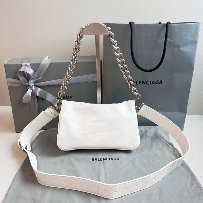 Balenciaga White 25x18x10cm shoulder bag — AAA Quality Replica