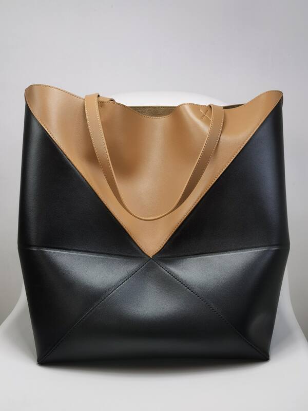 Loewe Calfskin 40x30x16cm shoulder bag — Premium Replica