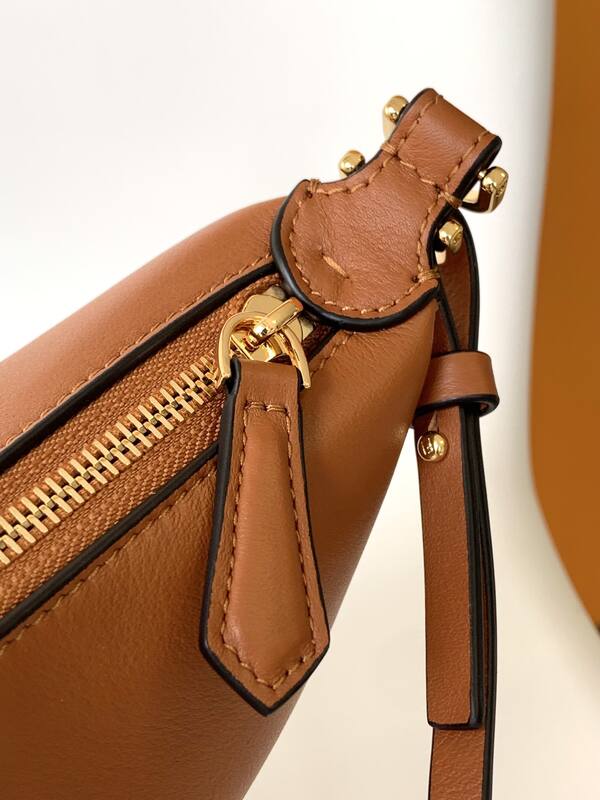 Fendi Brown 25x18x10cm shoulder bag — Top Quality Replica