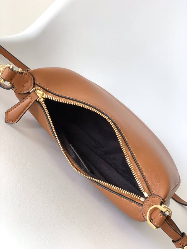 Fendi Brown 25x18x10cm shoulder bag — Top Quality Replica