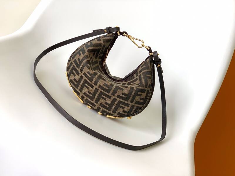 Fendi Brown shoulder bag — 1:1 Replica