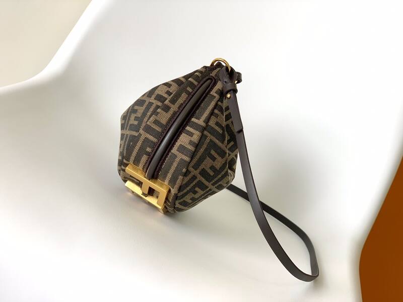 Fendi Brown shoulder bag — 1:1 Replica
