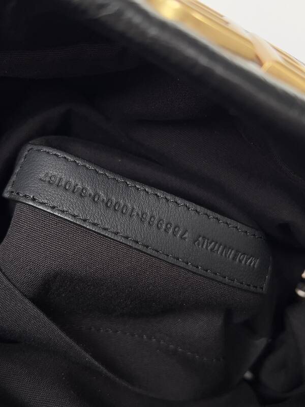 Balenciaga Black 30x22x12cm shoulder bag — Premium Replica