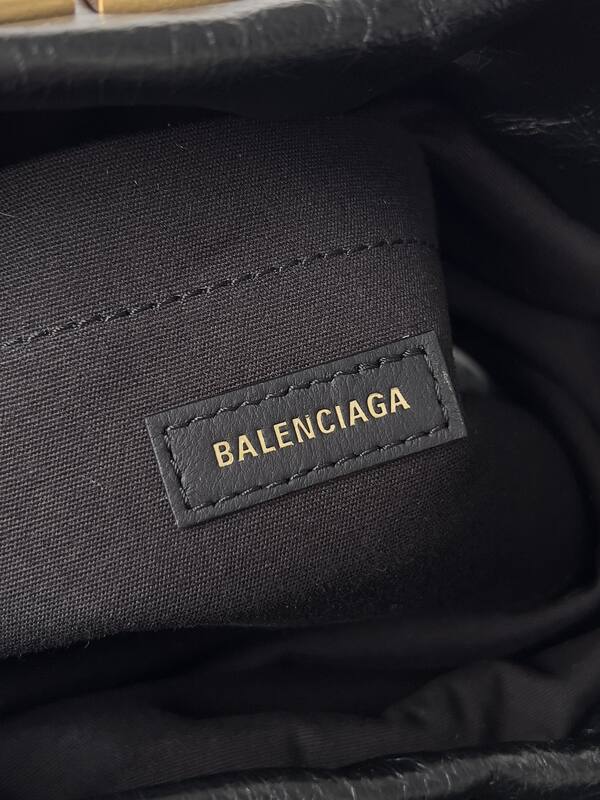 Balenciaga Black 30x22x12cm shoulder bag — Premium Replica