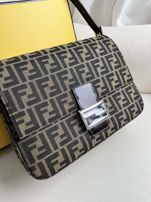 Fendi shoulder bag — AAA Quality Replica