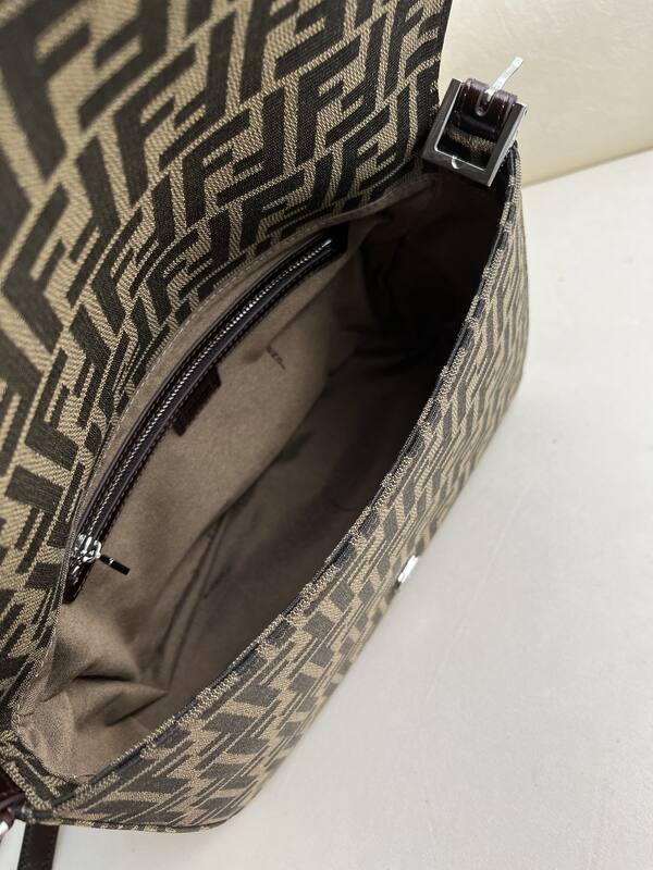 Fendi shoulder bag — AAA Quality Replica