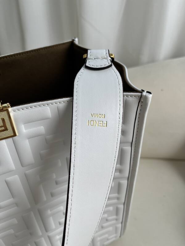 Fendi shoulder bag — Premium Replica