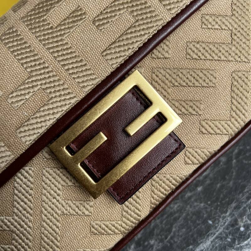 Fendi shoulder bag — 1:1 Replica