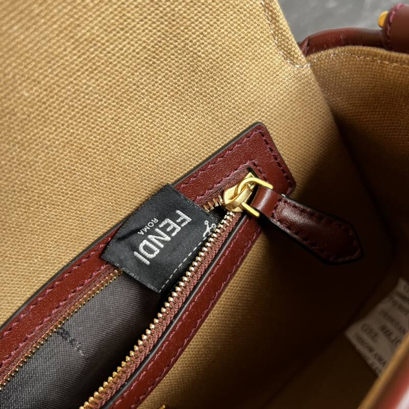 Fendi shoulder bag — 1:1 Replica