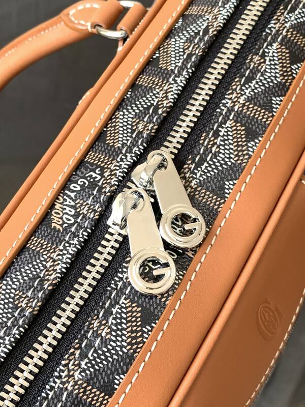 Goyard Brown shoulder bag — Premium Replica