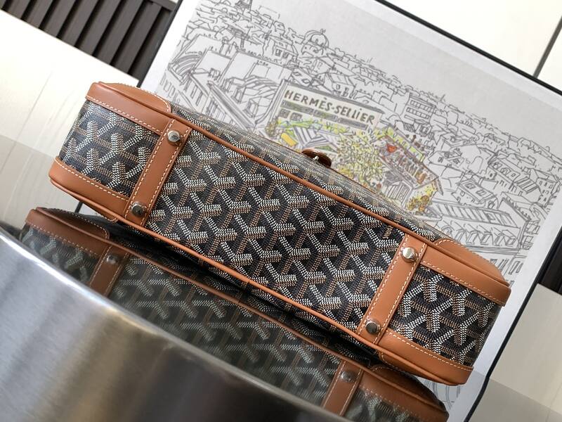 Goyard Brown shoulder bag — Premium Replica