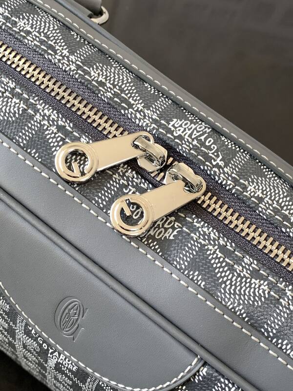 Goyard Grey shoulder bag — 1:1 Replica