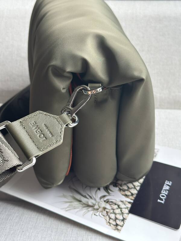 Loewe Green 25x18x10cm shoulder bag — Top Quality Replica
