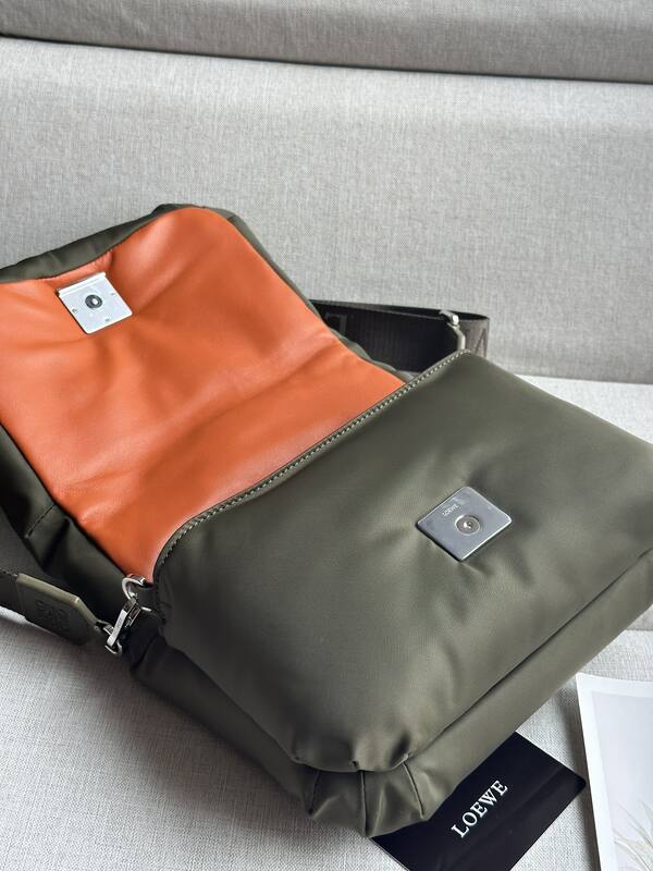 Loewe Green 25x18x10cm shoulder bag — Top Quality Replica
