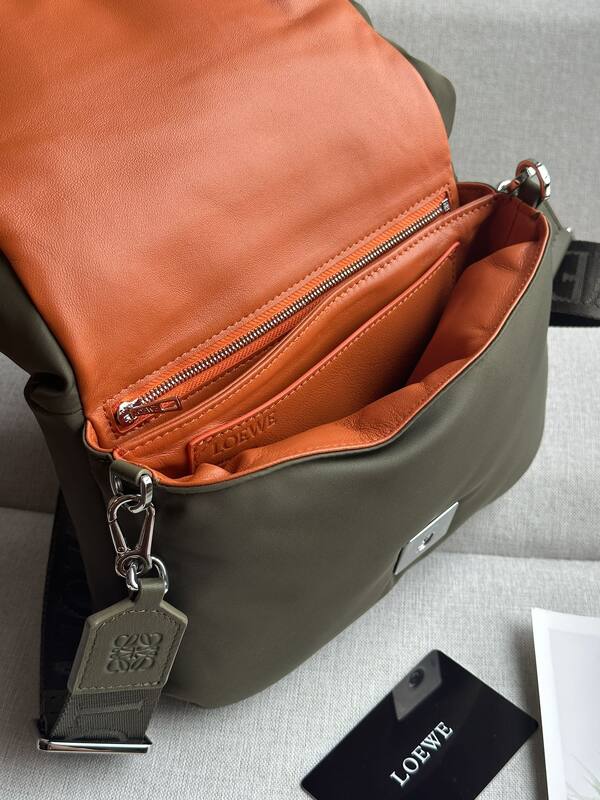 Loewe Green 25x18x10cm shoulder bag — Top Quality Replica