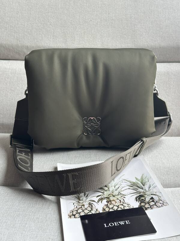 Loewe Green 25x18x10cm shoulder bag — Top Quality Replica