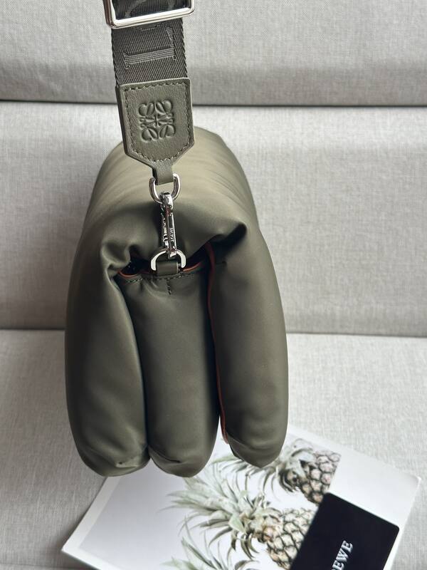 Loewe Green 25x18x10cm shoulder bag — Top Quality Replica