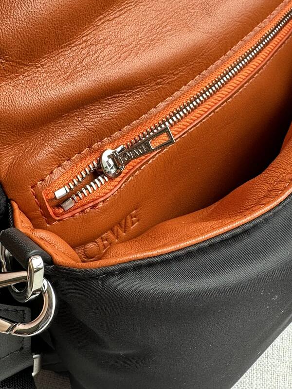 Loewe Black shoulder bag — Premium Replica