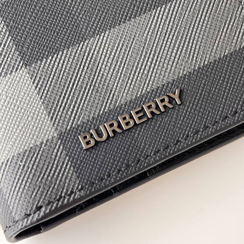Burberry Black shoulder bag — Premium Replica
