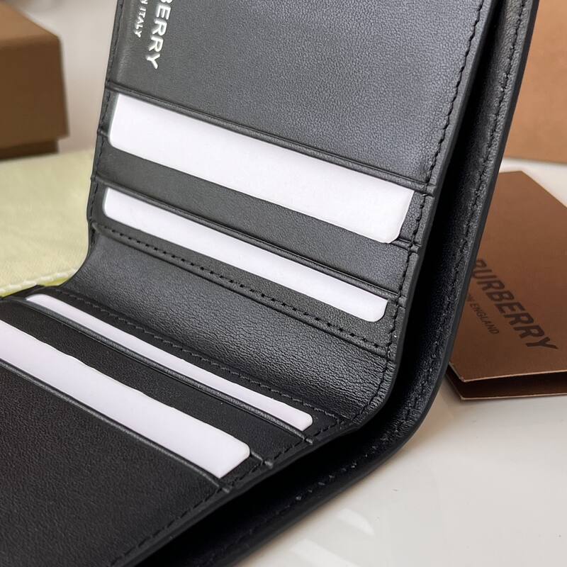 Burberry Black shoulder bag — Premium Replica