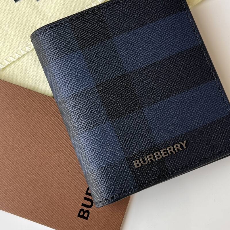Burberry Black shoulder bag — Premium Replica